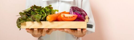 Dieta jako wsparcie w leczeniu Hashimoto, insulinooporności i wysokiego cholesterolu: rola cateringu.